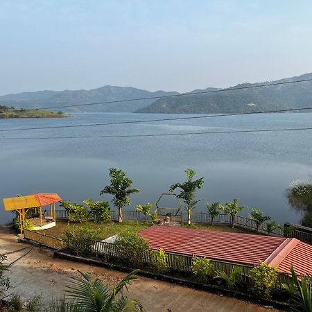 Swiss Lake Resort 라바사 외부 사진